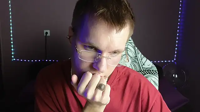 Leonnextdoor online show from December 2024 03:23:02 PM