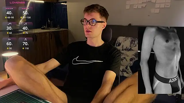 Leonnextdoor online show from February 2026 05:13:02 PM