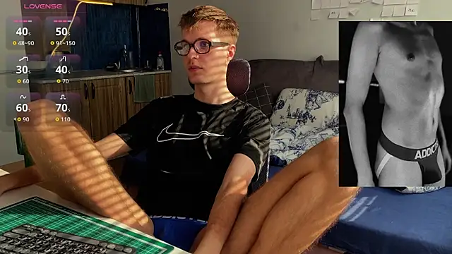 Leonnextdoor online show from February 2026 07:52:02 AM