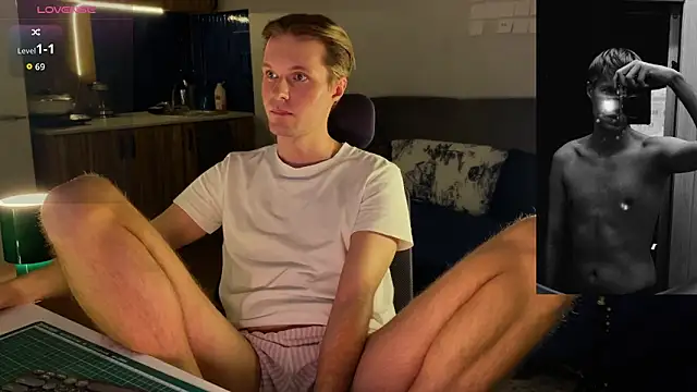 Leonnextdoor online show from February 2026 07:32:02 PM