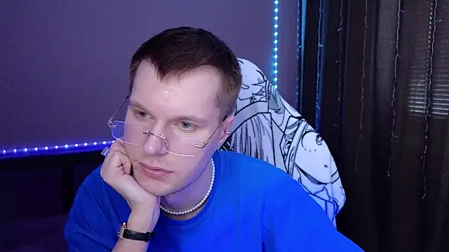 Leonnextdoor online show from January 2025 04:44:01 AM