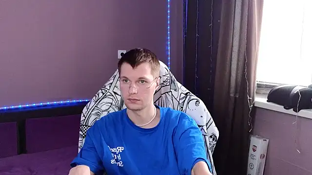 Leonnextdoor online show from January 2025 06:03:02 AM