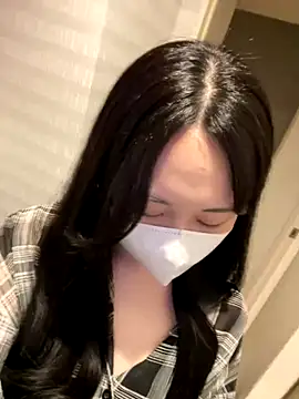 mina 0207 online show from October 2025 03:48:01 PM