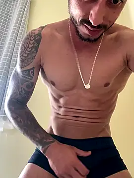 Snapshot of M1chup chatting on October 2025 07:37:02 PM M1chup online show from October 2025 07:37:02 PM