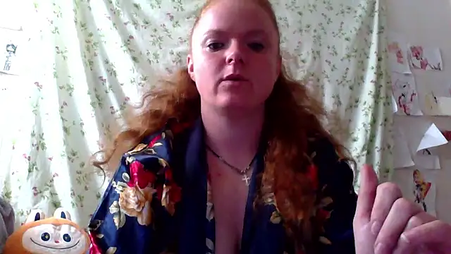 Snapshot of Rae_Jeannie chatting on June 2026 07:05:02 AM Rae Jeannie online show from June 2026 07:05:02 AM