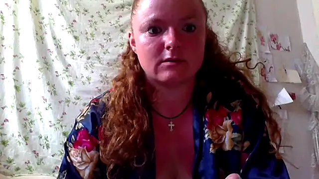 Snapshot of Rae_Jeannie chatting on June 2026 07:30:01 AM Rae Jeannie online show from June 2026 07:30:01 AM