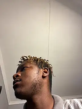 Redfucks333 online show from February 2026 06:21:01 PM