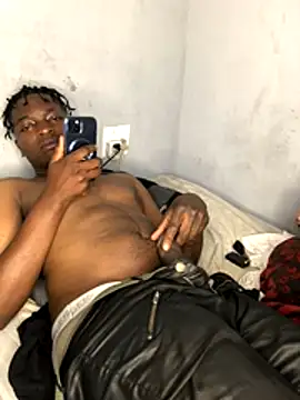 Snapshot of Redfucks333 chatting on December 2025 11:25:02 PM Redfucks333 online show from December 2025 11:25:02 PM