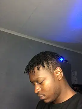 Redfucks333 online show from April 2026 07:39:02 PM