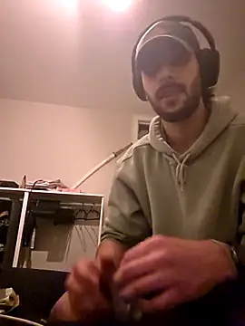 Levi Latino online show from February 2026 05:04:02 AM