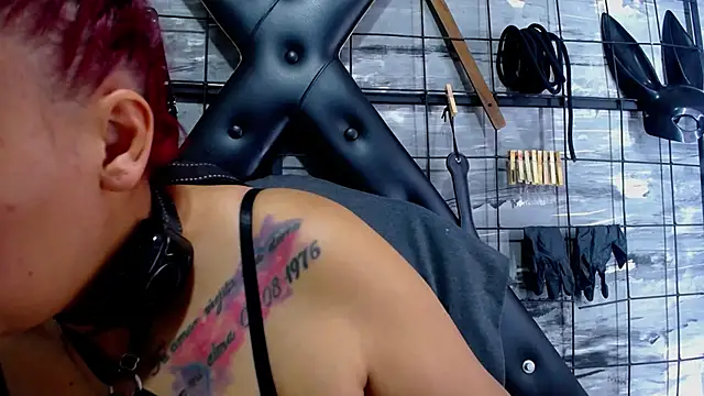 Alana Roth online show from November 2025 06:52:01 PM