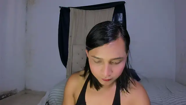 Miss noah18 online show from February 2025 07:19:02 PM