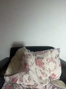 Ninabrunette18 online show from April 2026 11:17:01 AM