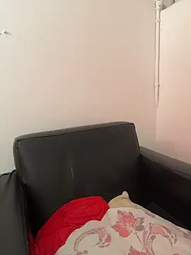 Ninabrunette18 online show from April 2026 01:23:01 PM