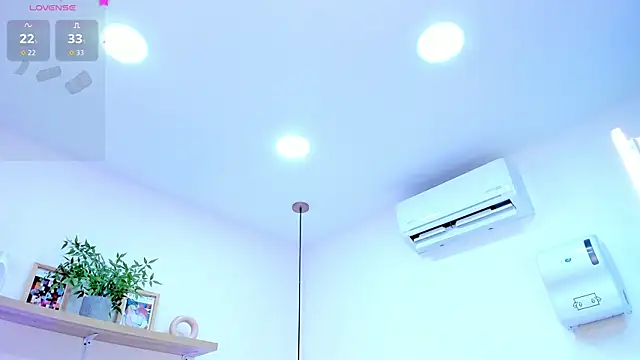 violeta candyy  online show from April 2026 03:35:01 AM
