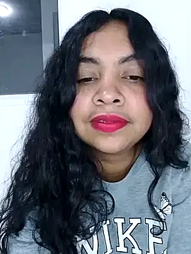 Snapshot of Brendabluee chatting on January 2025 01:38:02 AM Brendabluee online show from January 2025 01:38:02 AM