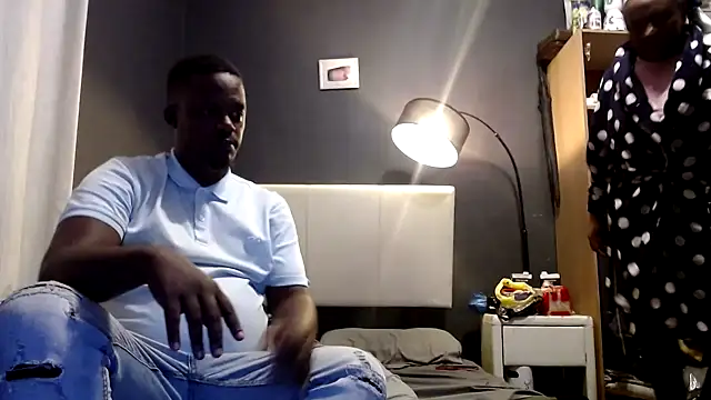 ThamiXX online show from May 2026 09:52:02 PM
