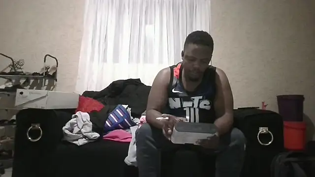 Snapshot of ThamiXX chatting on May 2026 06:59:02 PM ThamiXX online show from May 2026 06:59:02 PM