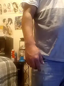 k1oudE online show from February 2026 04:42:02 AM