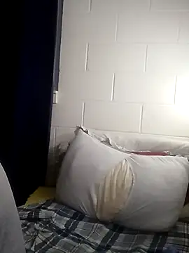 k1oudE online show from March 2026 12:33:02 PM