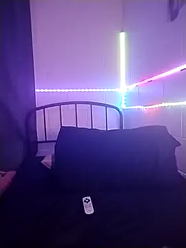 k1oudE online show from April 2026 06:36:01 PM