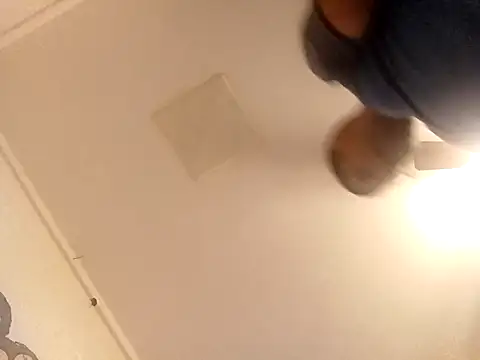 k1oudE online show from March 2026 11:56:01 PM