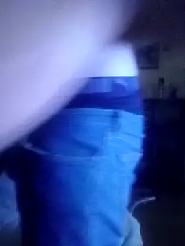 Snapshot of k1oudE chatting on November 2025 12:58:02 AM k1oudE online show from November 2025 12:58:02 AM