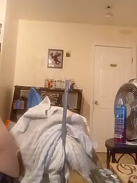 Snapshot of k1oudE chatting on November 2025 05:22:02 AM k1oudE online show from November 2025 05:22:02 AM