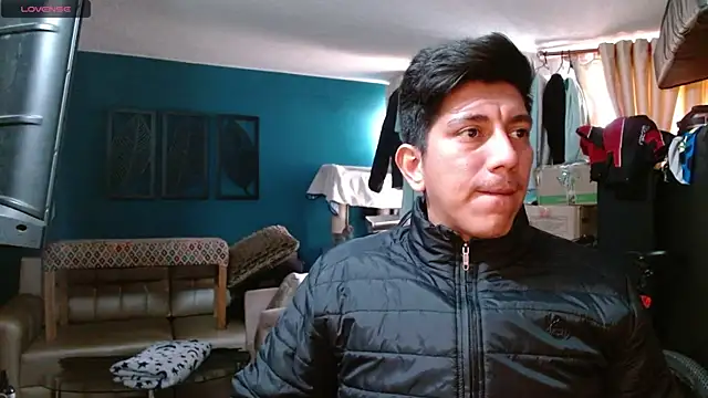 Snapshot of Noah-cock chatting on November 2025 03:49:02 PM Noah-cock online show from November 2025 03:49:02 PM