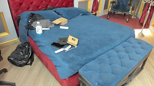 Snapshot of MarcoVitto chatting on December 2025 11:53:01 AM MarcoVitto online show from December 2025 11:53:01 AM