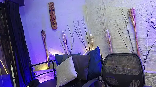 Snapshot of MarcoVitto chatting on November 2025 08:01:02 PM MarcoVitto online show from November 2025 08:01:02 PM