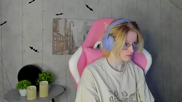 ElizabethHarpper online show from November 2025 01:20:01 AM