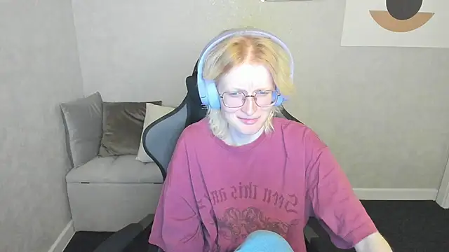 Snapshot of ElizabethHarpper chatting on September 2025 01:09:01 AM ElizabethHarpper online show from September 2025 01:09:01 AM