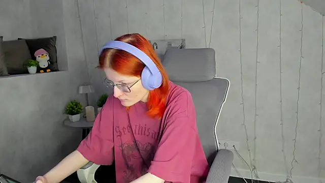 ElizabethHarpper online show from February 2026 09:30:01 AM