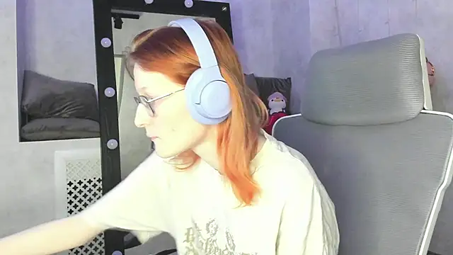 ElizabethHarpper online show from February 2026 05:13:01 PM