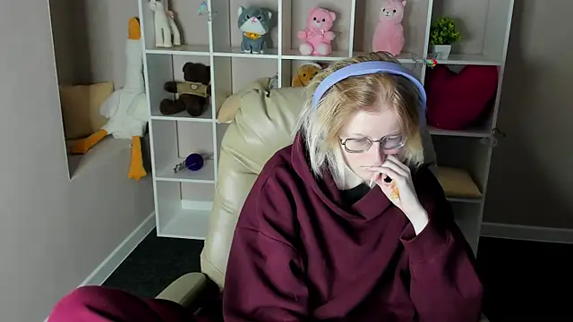 ElizabethHarpper online show from December 2025 12:58:02 AM