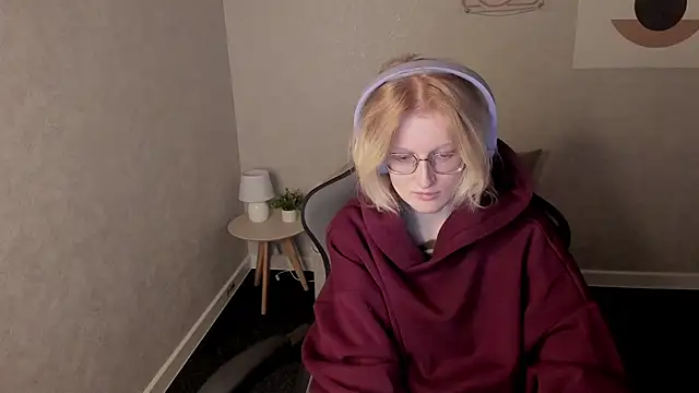 ElizabethHarpper online show from November 2025 01:15:01 AM