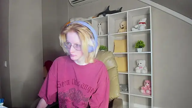 Snapshot of ElizabethHarpper chatting on November 2025 01:12:01 AM ElizabethHarpper online show from November 2025 01:12:01 AM