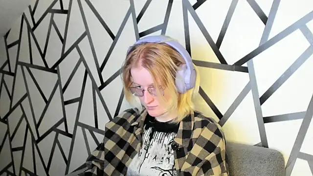 ElizabethHarpper online show from November 2025 01:32:02 AM