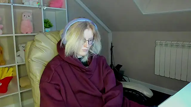 ElizabethHarpper online show from December 2025 12:55:01 AM