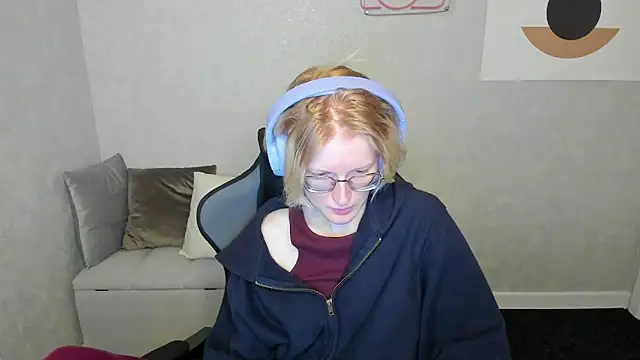 Snapshot of ElizabethHarpper chatting on September 2025 01:13:02 AM ElizabethHarpper online show from September 2025 01:13:02 AM