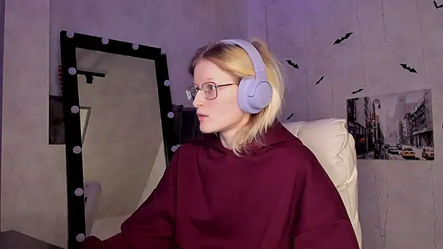 ElizabethHarpper online show from November 2025 01:09:01 AM