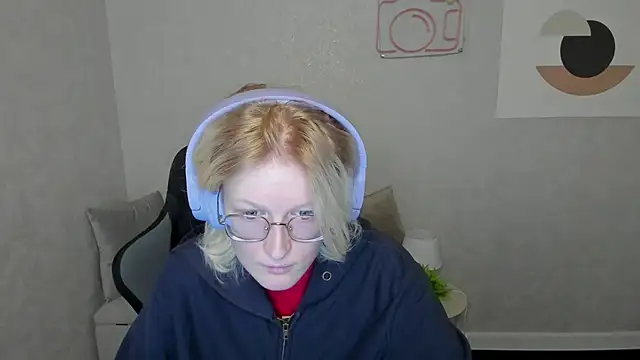 Snapshot of ElizabethHarpper chatting on September 2025 12:11:01 AM ElizabethHarpper online show from September 2025 12:11:01 AM