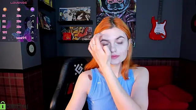 Snapshot of CharlotteMitchell chatting on November 2025 09:14:01 AM CharlotteMitchell online show from November 2025 09:14:01 AM