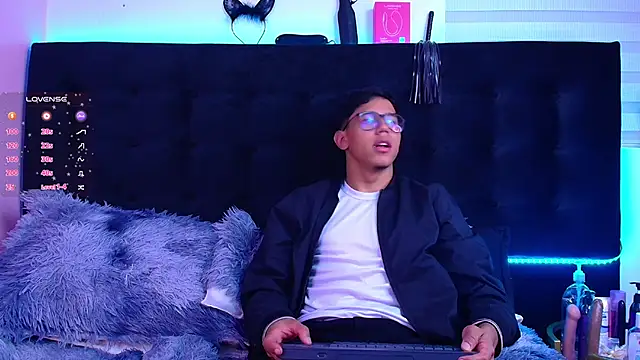 RyanPricee online show from December 2025 04:58:02 AM