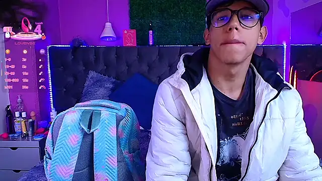 RyanPricee online show from February 2026 01:06:02 AM