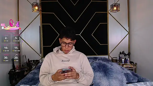 RyanPricee online show from October 2025 04:24:02 AM