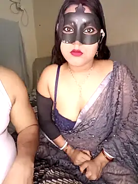 Hot muskaan online show from March 2026 07:04:01 PM