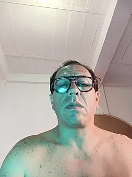 Rocket1978 online show from October 2025 12:37:02 PM
