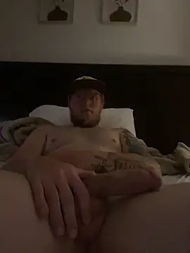 Snapshot of tcadle1824 chatting on April 2026 02:29:02 AM tcadle1824 online show from April 2026 02:29:02 AM